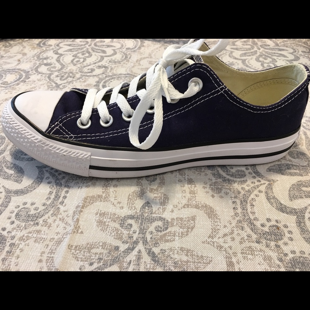 Navy Blue Converse All Stars (Women’s Size 8)